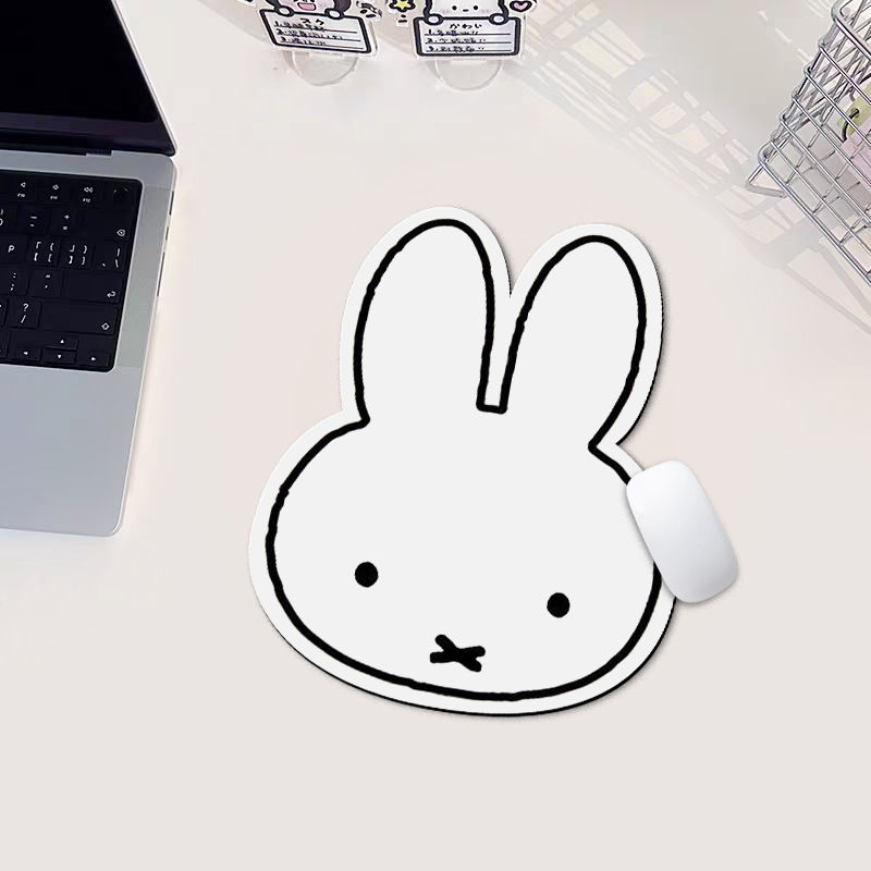 Home Office Tech Gadgets - Tapis de souris Miffy Surface technique