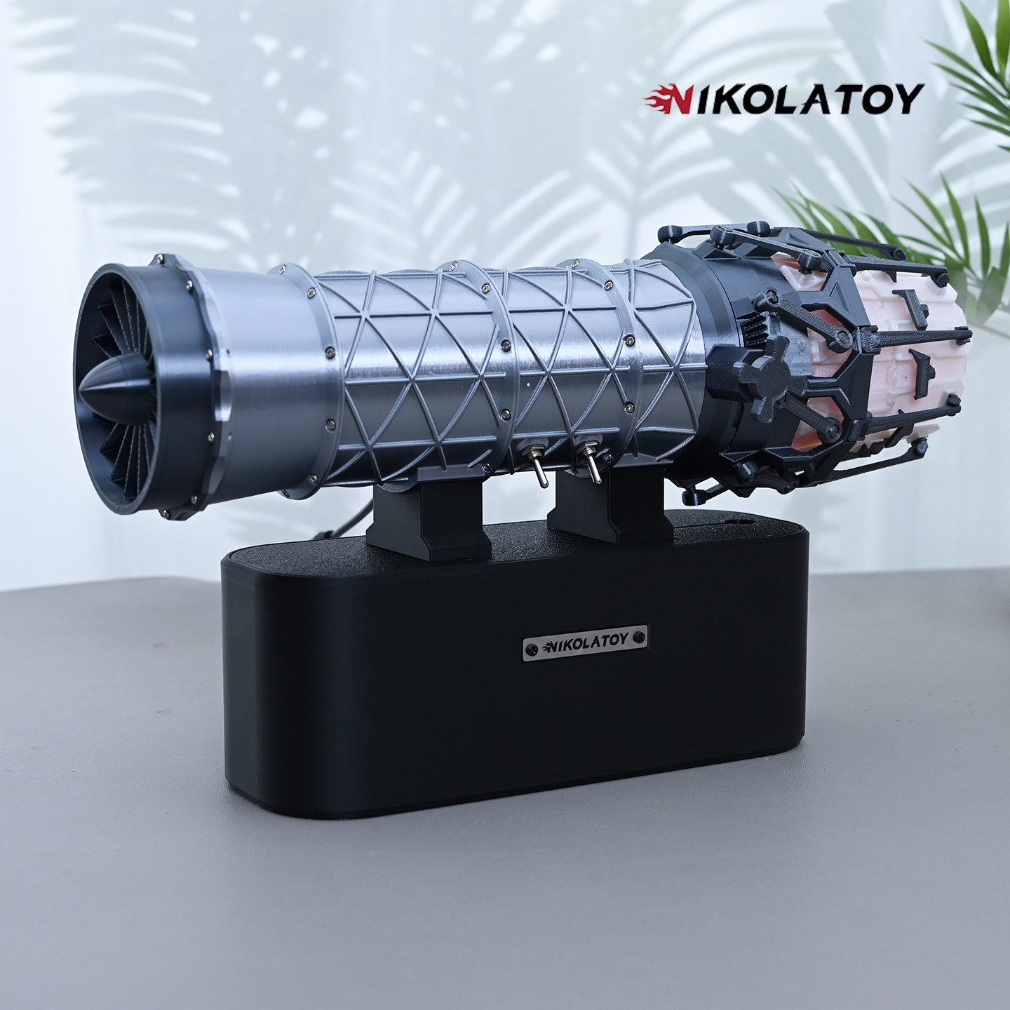 Office Tech For Men - NIKOLATOY Modèle de moteur turbofan avec